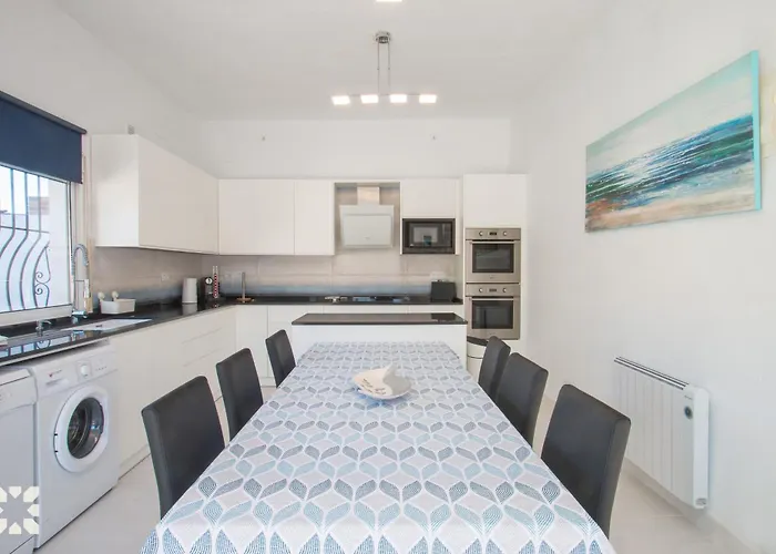 Ladera By Abahana Willa